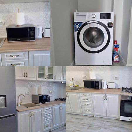 Luxurious Apartment With 3 Rooms And 2 Bathrooms In Corabia Extérieur photo