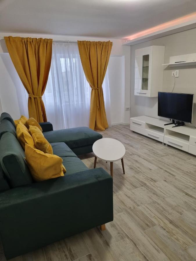 Luxurious Apartment With 3 Rooms And 2 Bathrooms In Corabia Extérieur photo