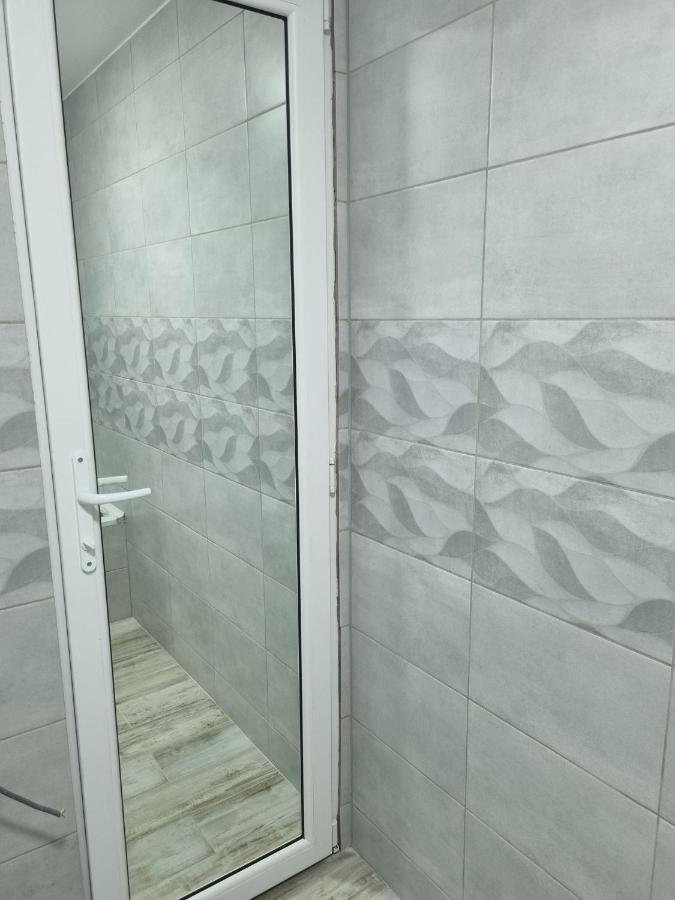 Luxurious Apartment With 3 Rooms And 2 Bathrooms In Corabia Extérieur photo