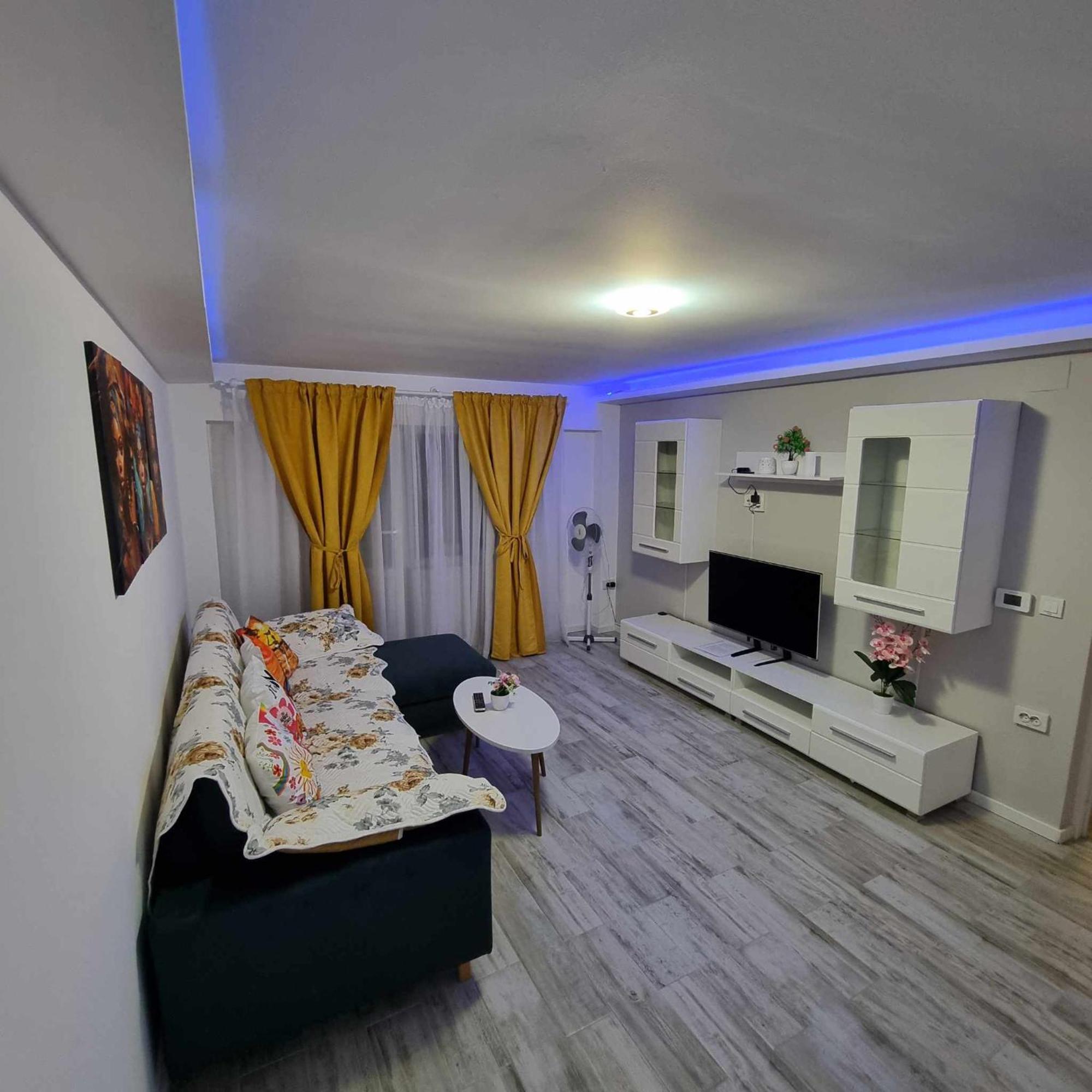 Luxurious Apartment With 3 Rooms And 2 Bathrooms In Corabia Extérieur photo